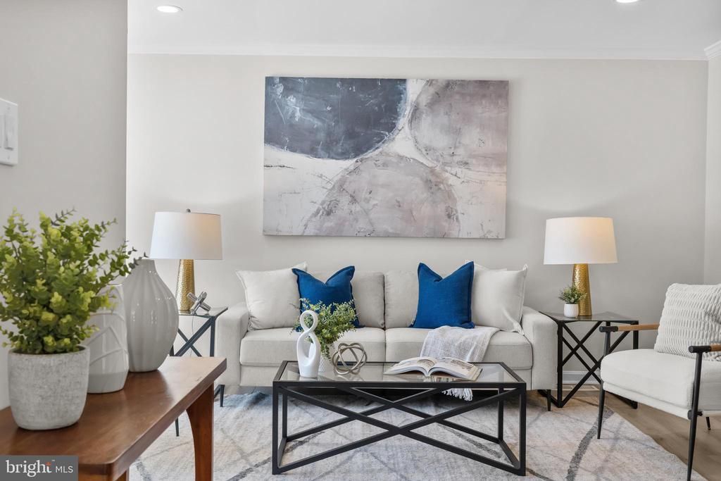 2699 Centennial Court, Alexandria, VA 22311 Main Photo