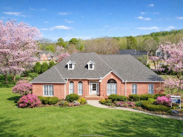 2831 Summerwind Drive, Decatur, AL 35603