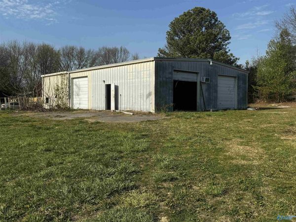 3884 Highway 231, Laceys Spring, AL 35754