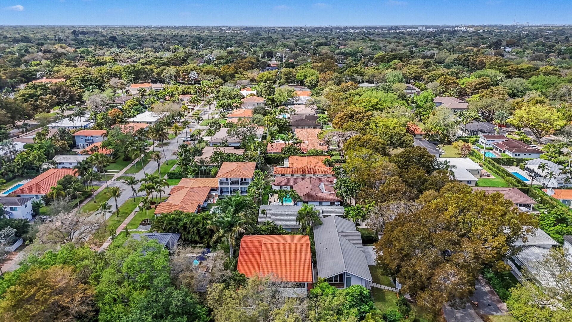 4950 San Amaro Dr, Coral Gables, FL 33146 Photo