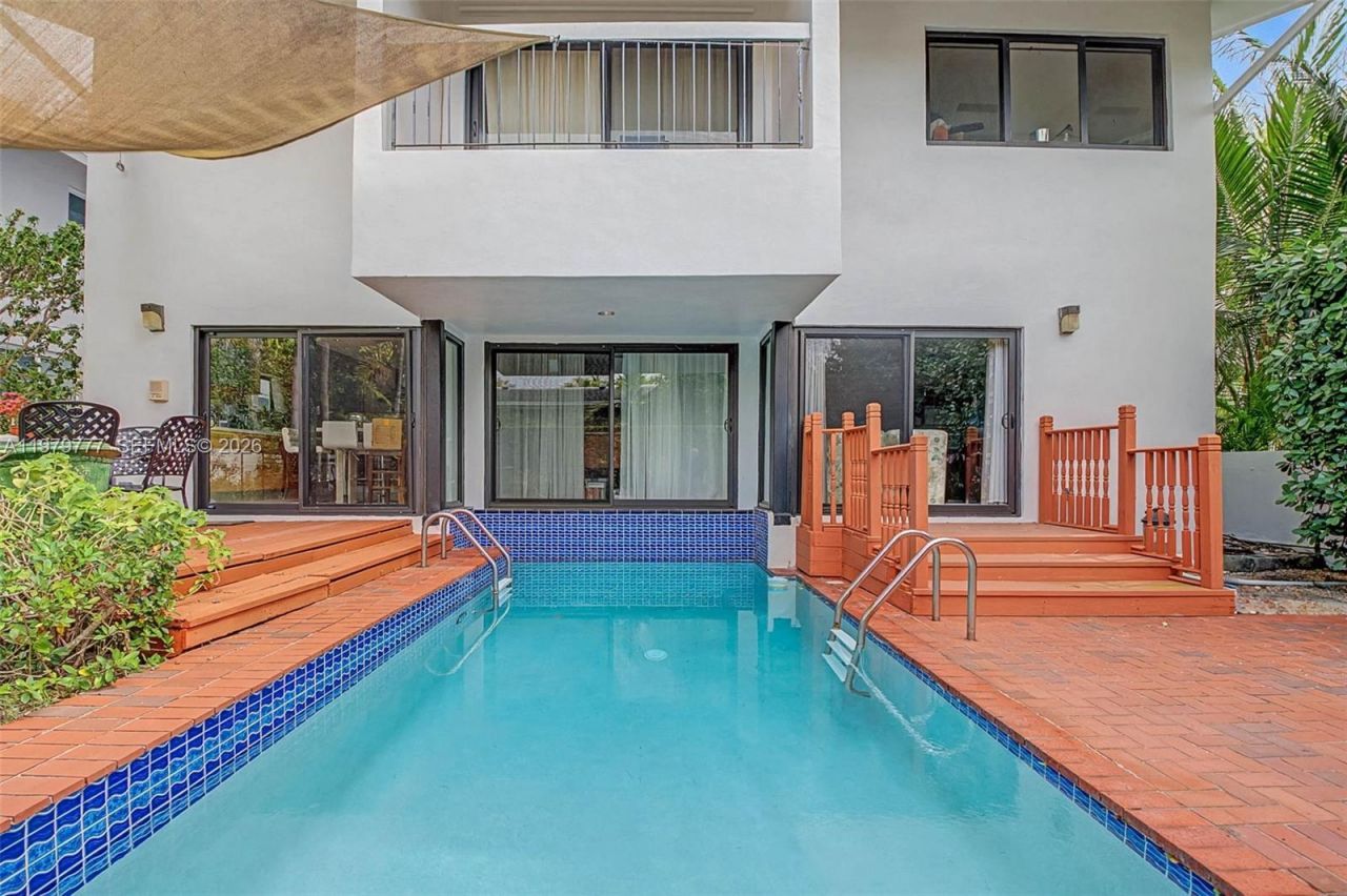 4950 San Amaro Dr , Coral Gables, FL 33146 Photo