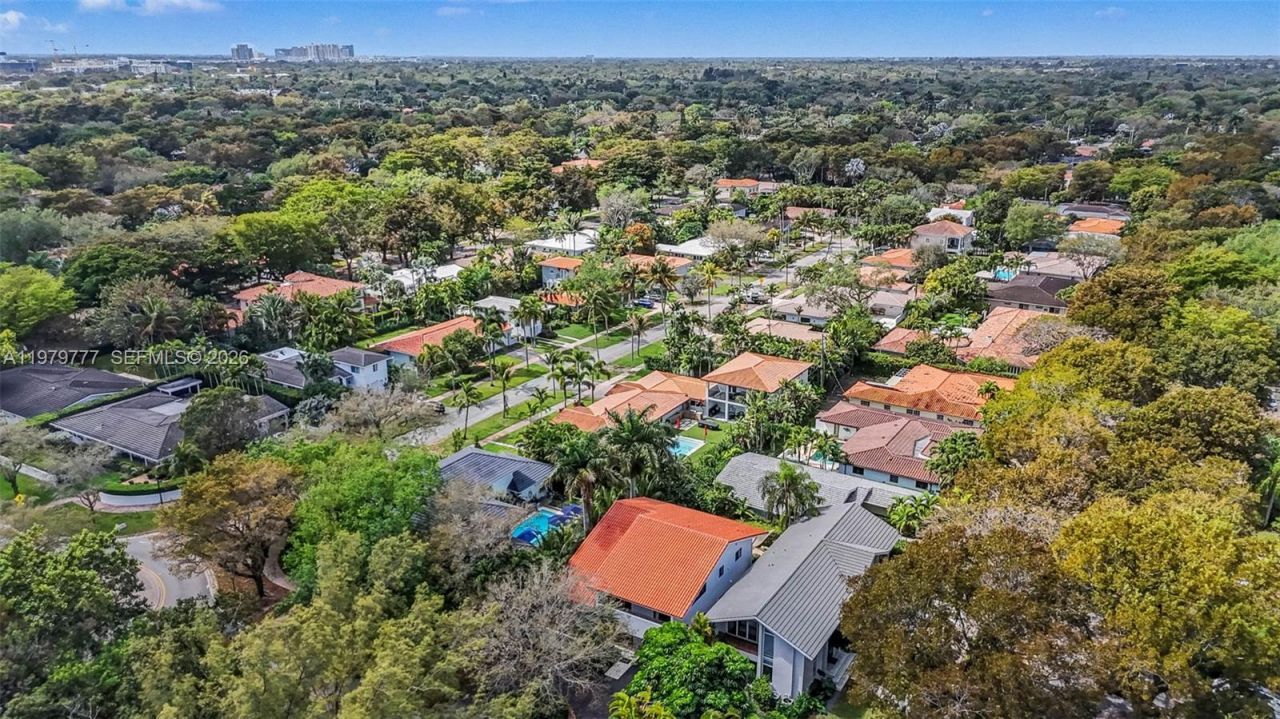 4950 San Amaro Dr, Coral Gables, FL 33146 Photo