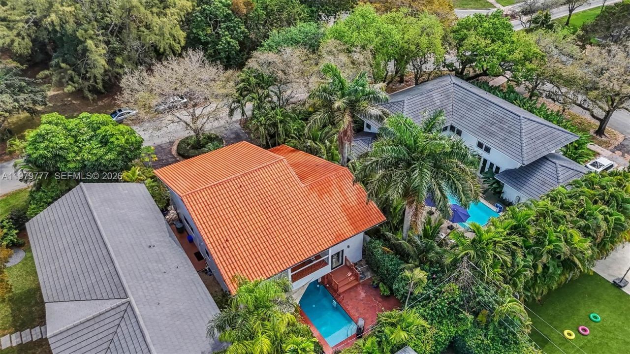 4950 San Amaro Dr, Coral Gables, FL 33146 Photo