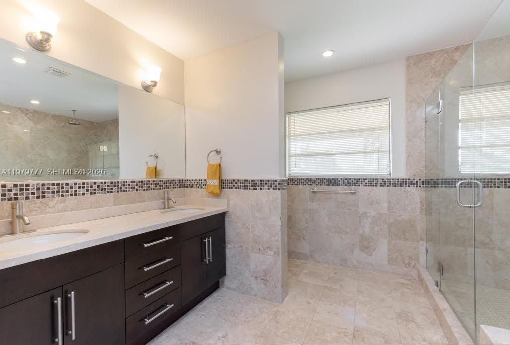 4950 San Amaro Dr, Coral Gables, FL 33146 Photo