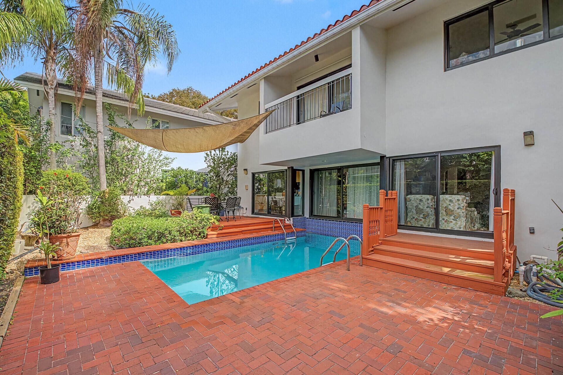 4950 San Amaro Dr, Coral Gables, FL 33146 Photo