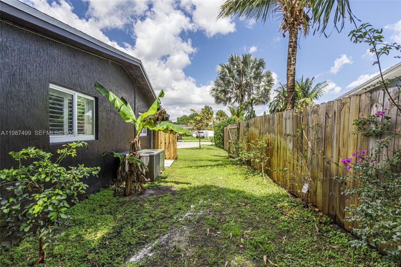 3460 SW 16th Ct, Fort Lauderdale, FL 33312 Photo