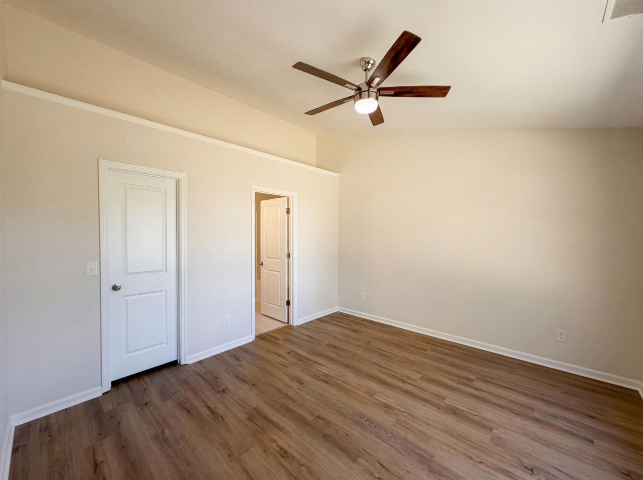 9794 Stockport Circle Photo 7