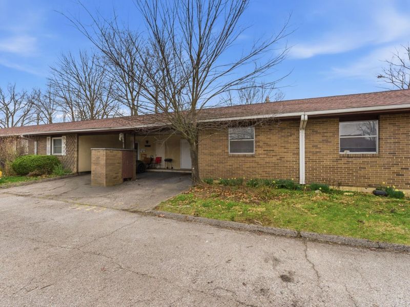 1213 Woodbrook Court, Unit 34, Columbus, OH 43223 Photo 1