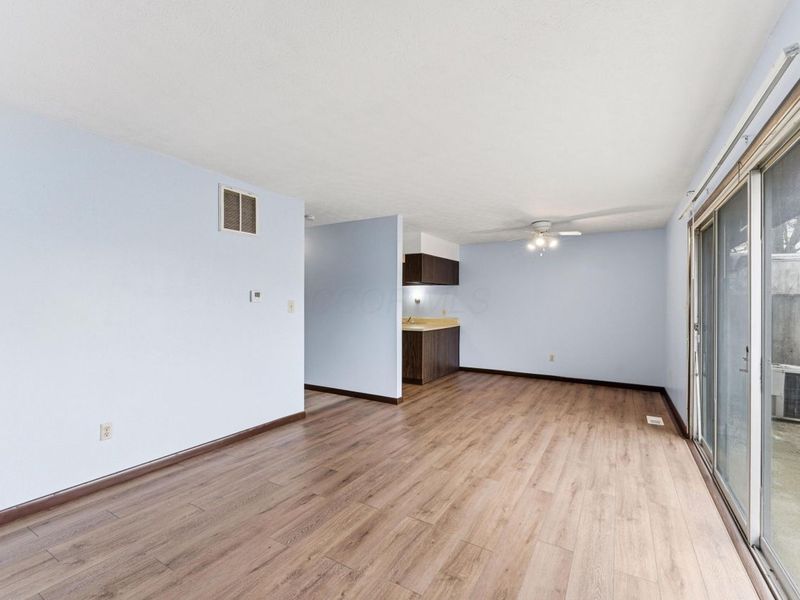 1213 Woodbrook Court, Unit 34, Columbus, OH 43223 Photo 9