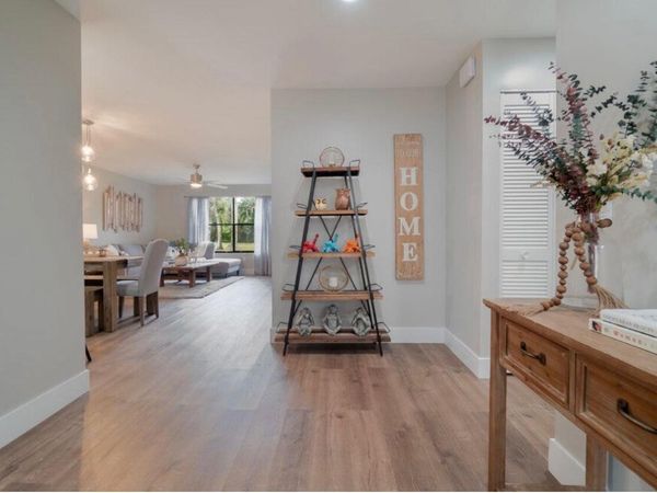 13033 Northshire Trail, Unit 21, Wellington, FL 33414