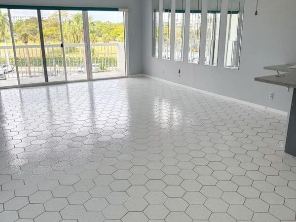 2600 N Flagler Drive, Unit 301, West Palm Beach, FL 33407