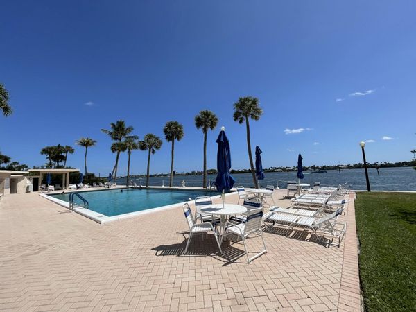 2600 N Flagler Drive, Unit 301, West Palm Beach, FL 33407