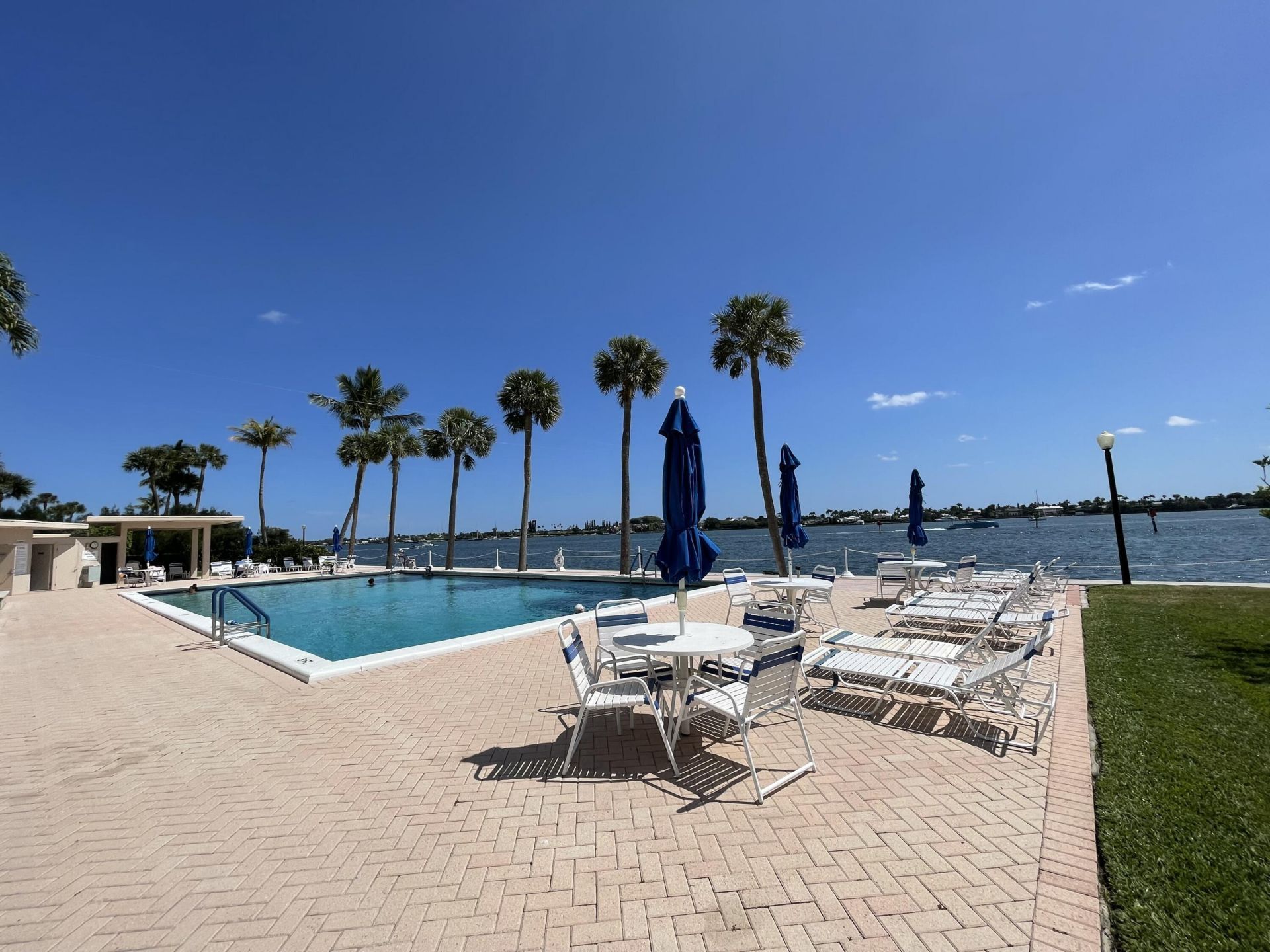 2600 N Flagler Drive, Unit 301, West Palm Beach, FL 33407 Photo