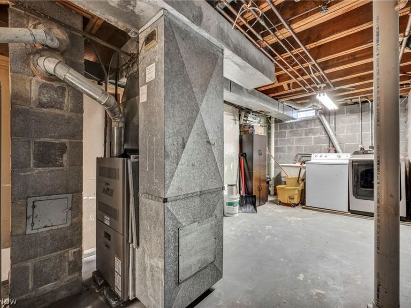 13800 Milo Road, Garfield Heights, OH 44125 Photo 32