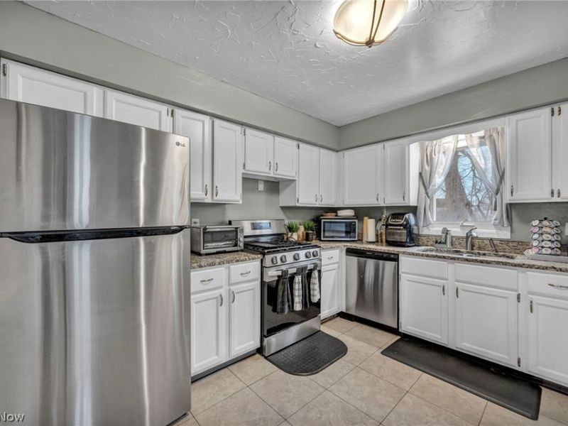 13800 Milo Road, Garfield Heights, OH 44125 Photo 8