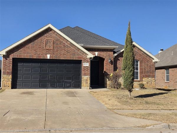 10013 Daly Drive, Fort Worth, TX 76053