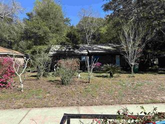 5800 Avondale Rd Pensacola, FL 32526