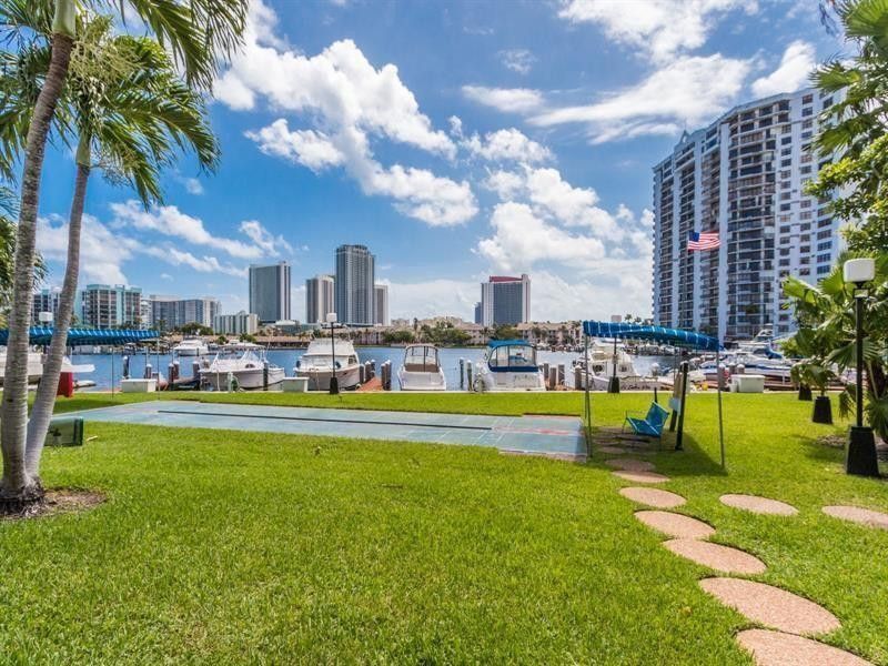 500 Three Islands Boulevard, Unit L15, Hallandale Beach, FL 33009 Photo