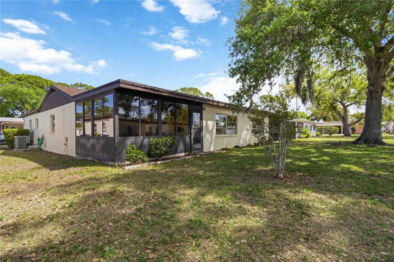 6215 Green View Circle, Unit 74, Sarasota, FL 34231 Photo