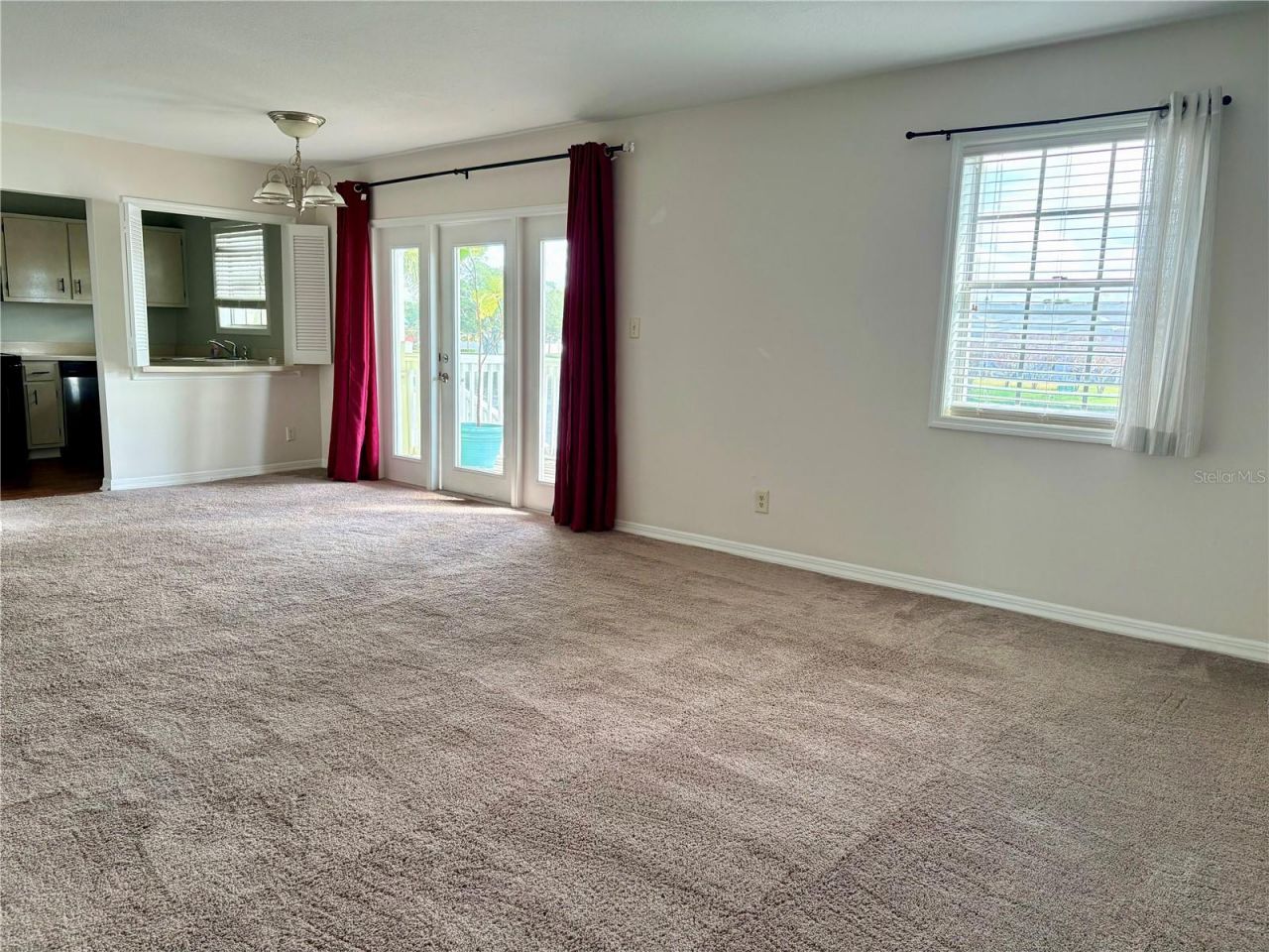 204 Pompano Drive Se, Unit D, Saint Petersburg, FL 33705 Photo