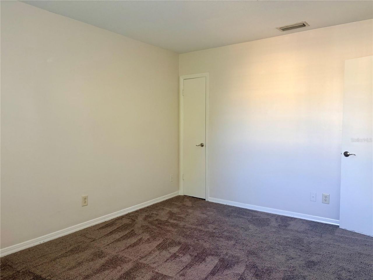 204 Pompano Drive Se, Unit D, Saint Petersburg, FL 33705 Photo