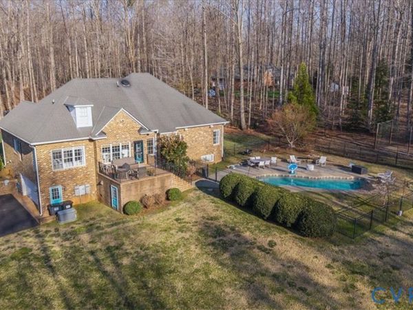 2792 E Maple Grove Lane , Powhatan, VA 23139