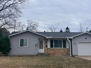 808 1st Street NE, Osseo, MN 55369