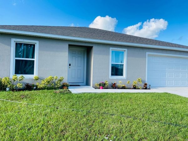 479 SW Holden Terrace, Port St. Lucie, FL 34984