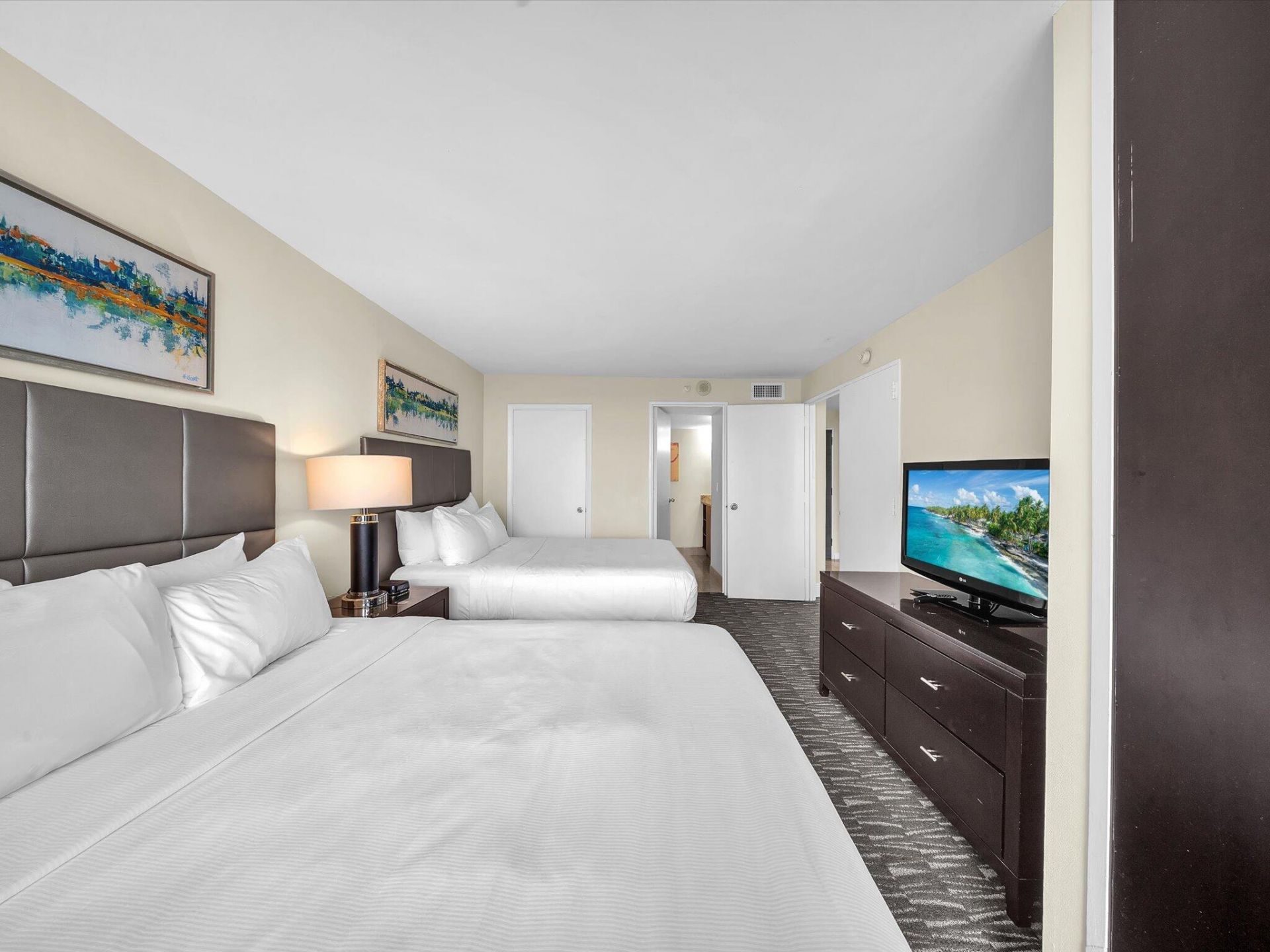 2670 E Sunrise Boulevard, Unit 520, Fort Lauderdale, FL 33304 Photo