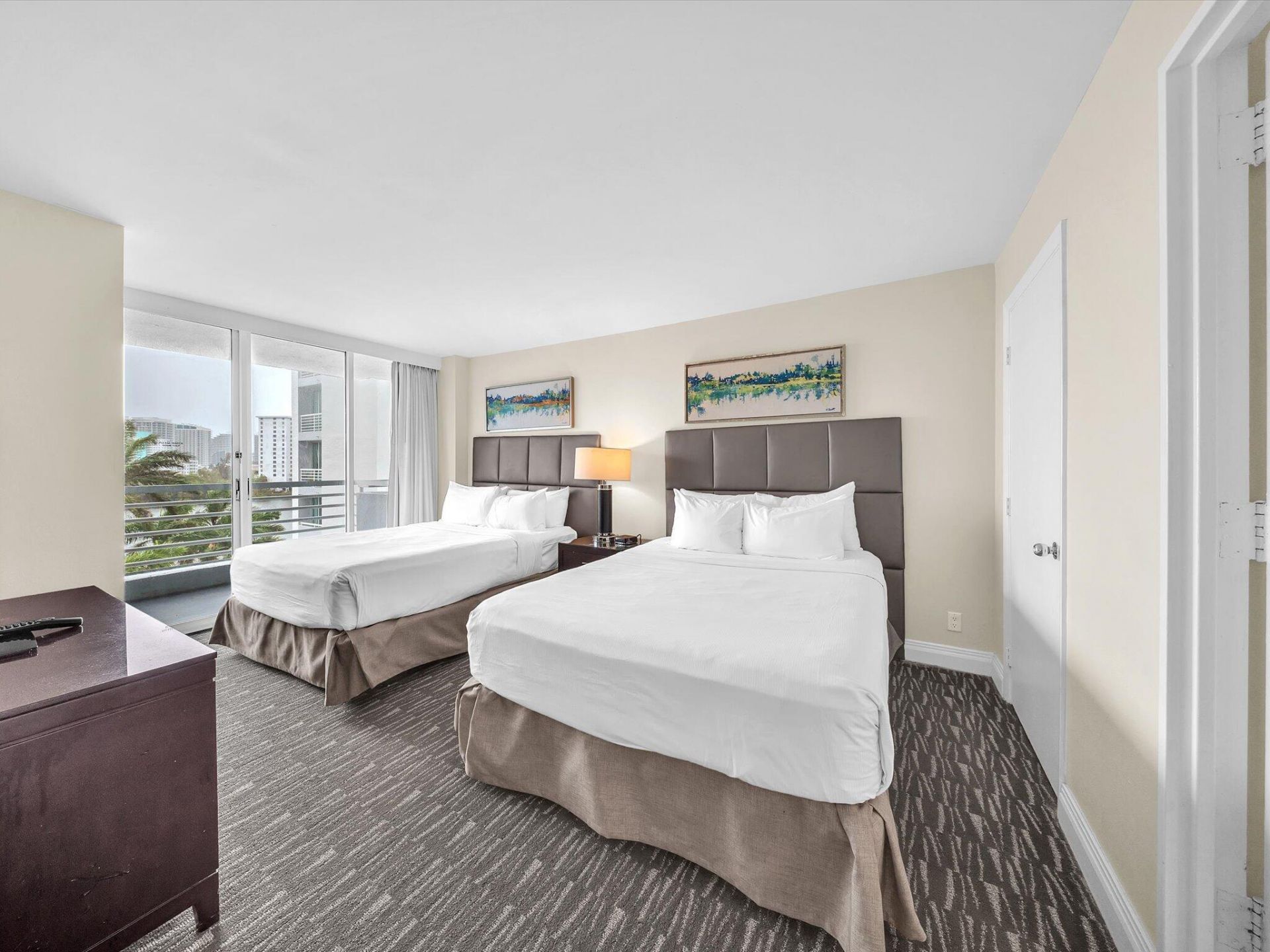 2670 E Sunrise Boulevard, Unit 520, Fort Lauderdale, FL 33304 Photo