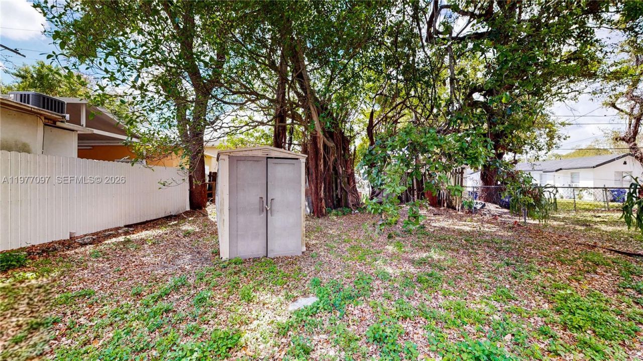 2760 NW 58th St , Miami, FL 33142 Photo