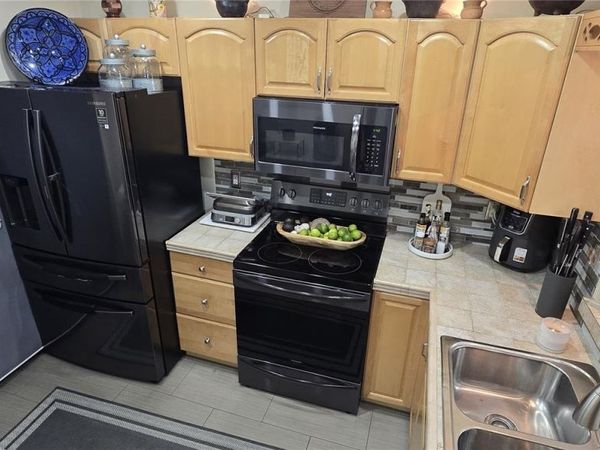 1871 NW 94th Ave, Unit 112B, Coral Springs, FL 33071