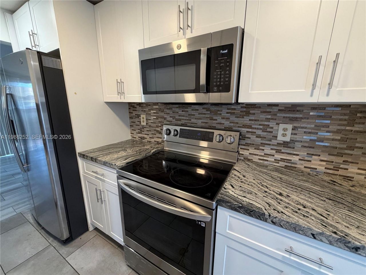 853 NW 81st Ter, Unit 7, Plantation, FL 33324 Photo