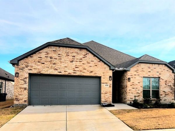 490 Oak Creek Drive, Lavon, TX 75166