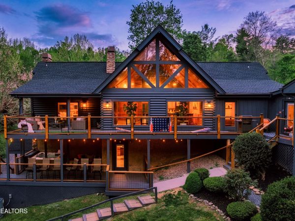 2619 Bear Crossing Way, Sevierville, TN 37862