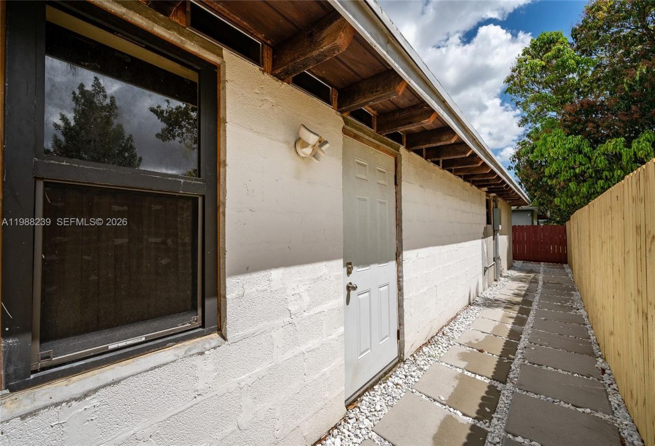 10954 SW 157th Ter , Unit 2, Miami, FL 33157 Photo