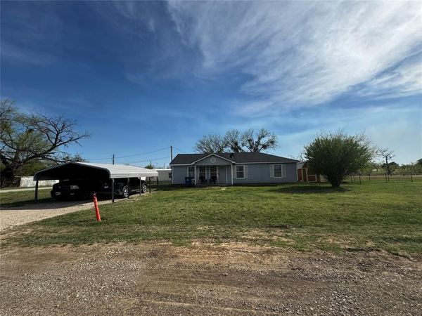 909 N 10th Street, Albany, TX 76430