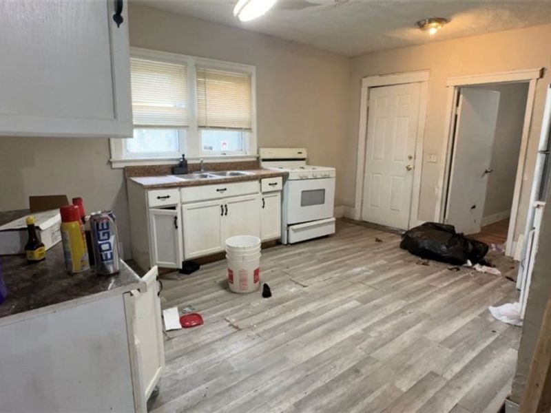 3517 E 129th Street, Cleveland, OH 44105 Photo 3