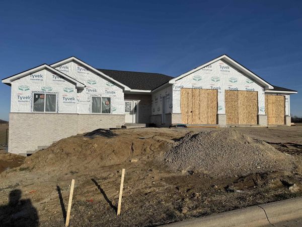 1106 Ione Drive, Peosta, IA 52068