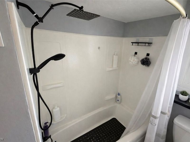 350 Panorama Drive, Seven Hills, OH 44131 Photo 8