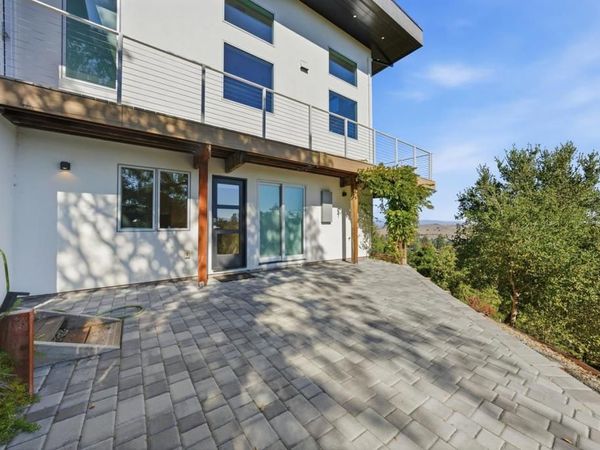 95 Lerida Court, Unit B, Portola Valley, CA 94028