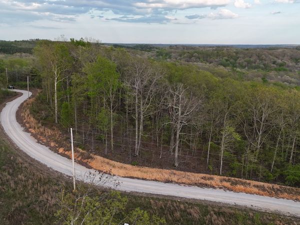 75 Overlook Trl, Stewart, TN 37175