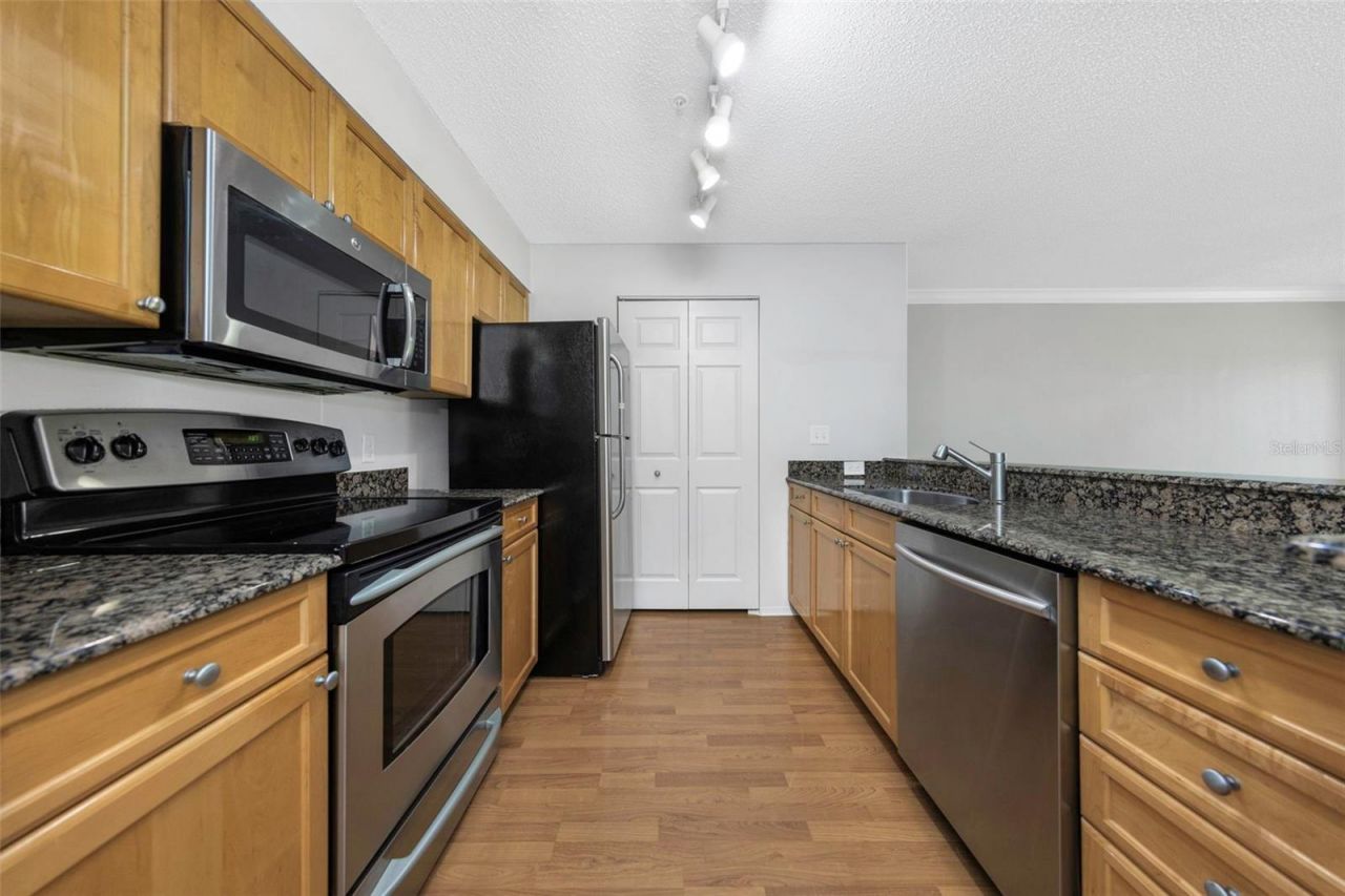 2400 Feather Sound Drive, Unit 412, Clearwater, FL 33762 Photo
