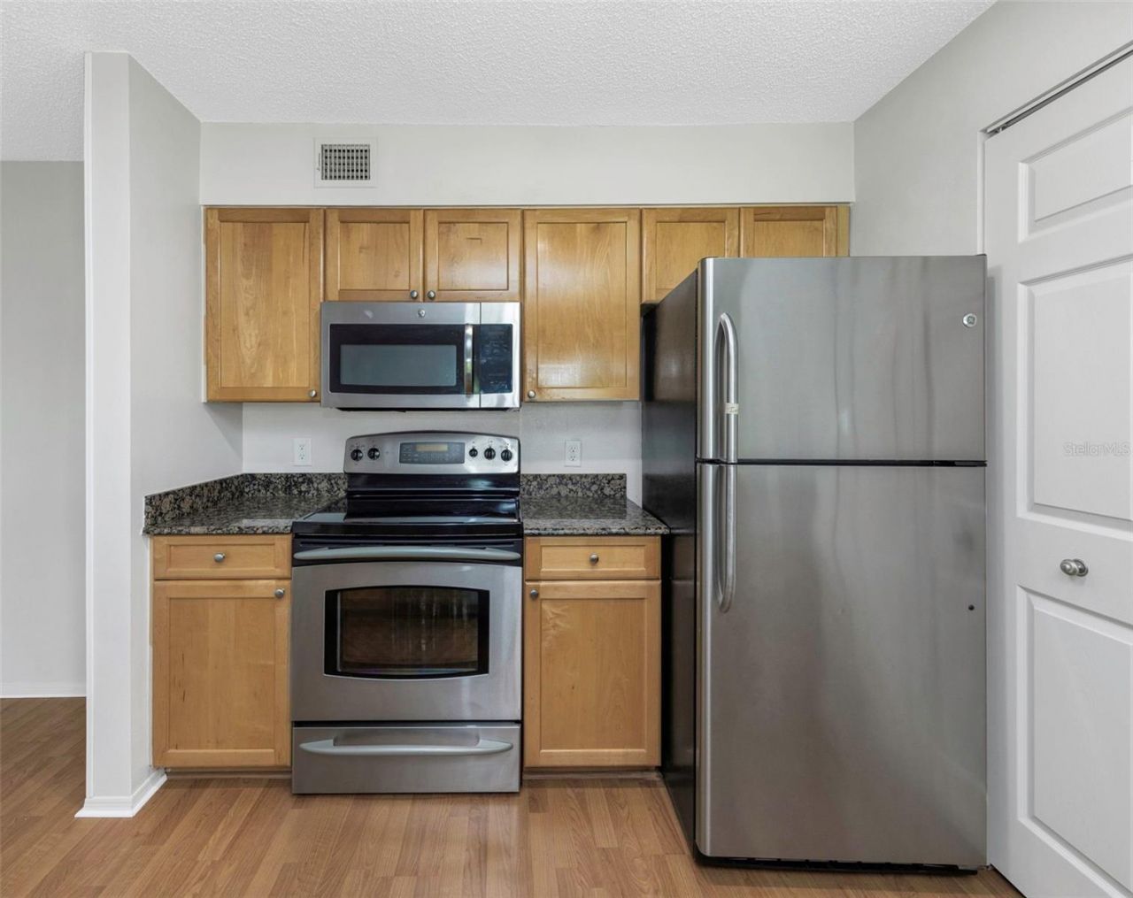 2400 Feather Sound Drive, Unit 412, Clearwater, FL 33762 Photo
