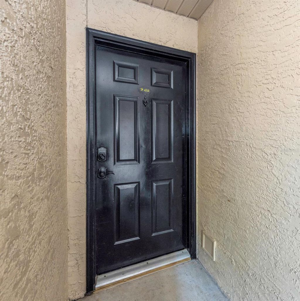 2400 Feather Sound Drive, Unit 412, Clearwater, FL 33762 Photo