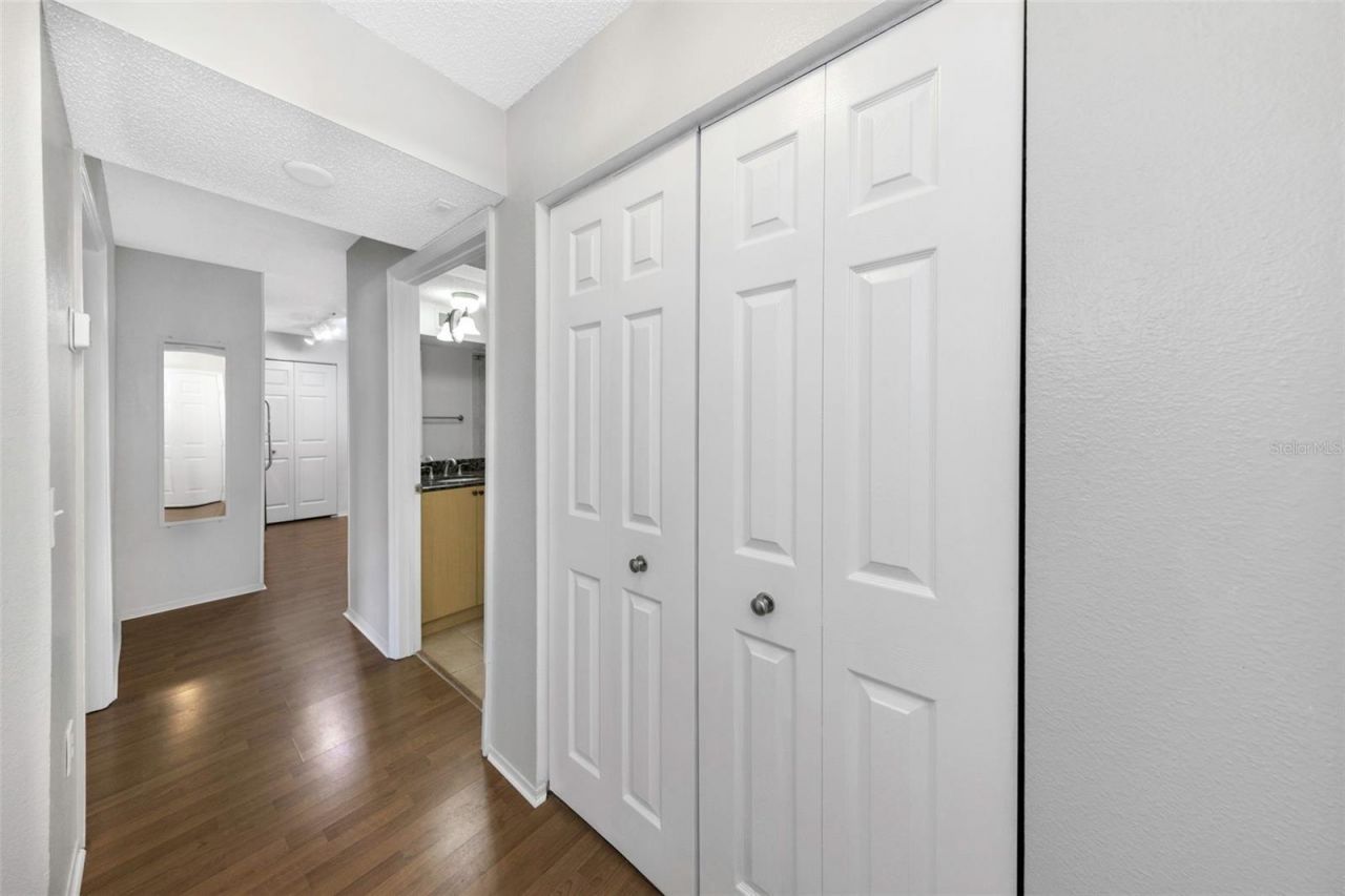 2400 Feather Sound Drive, Unit 412, Clearwater, FL 33762 Photo