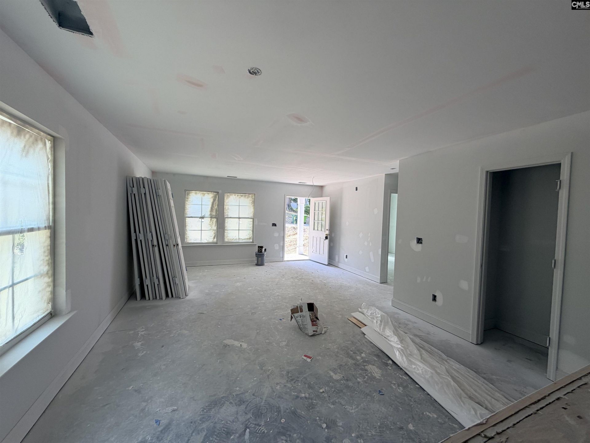 2826 Truman Street Photo 10