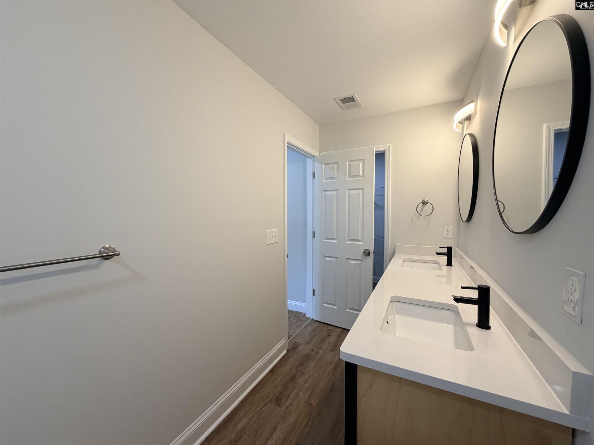 2826 Truman Street Photo 14