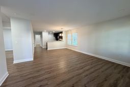 2826 Truman Street photo 4