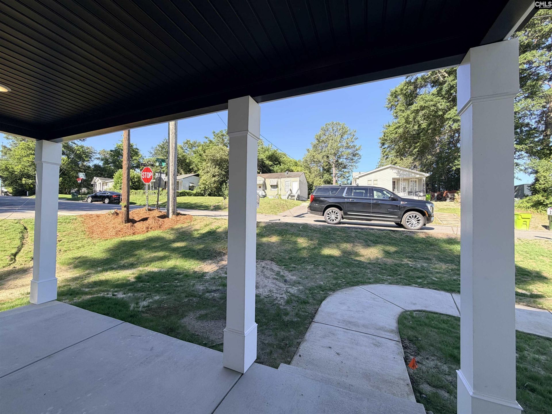 2826 Truman Street Photo 24